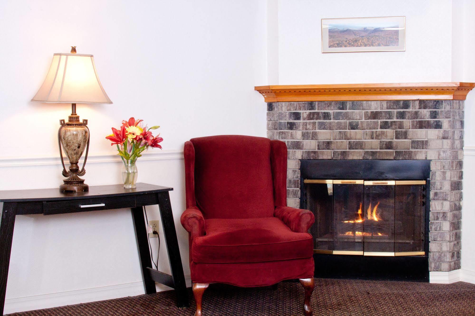 Anchorage Inn Берлингтон Экстерьер фото