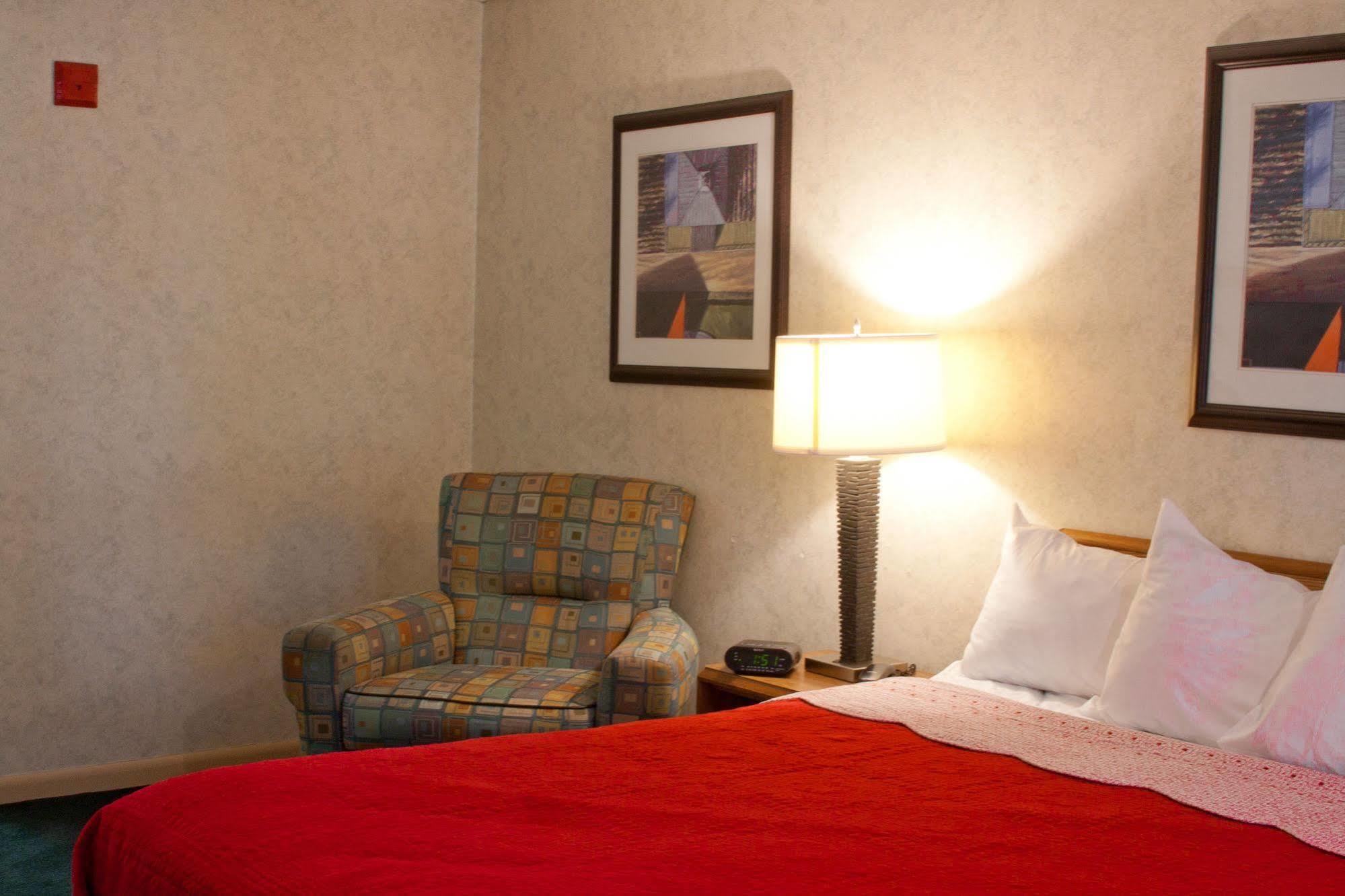 Anchorage Inn Берлингтон Экстерьер фото